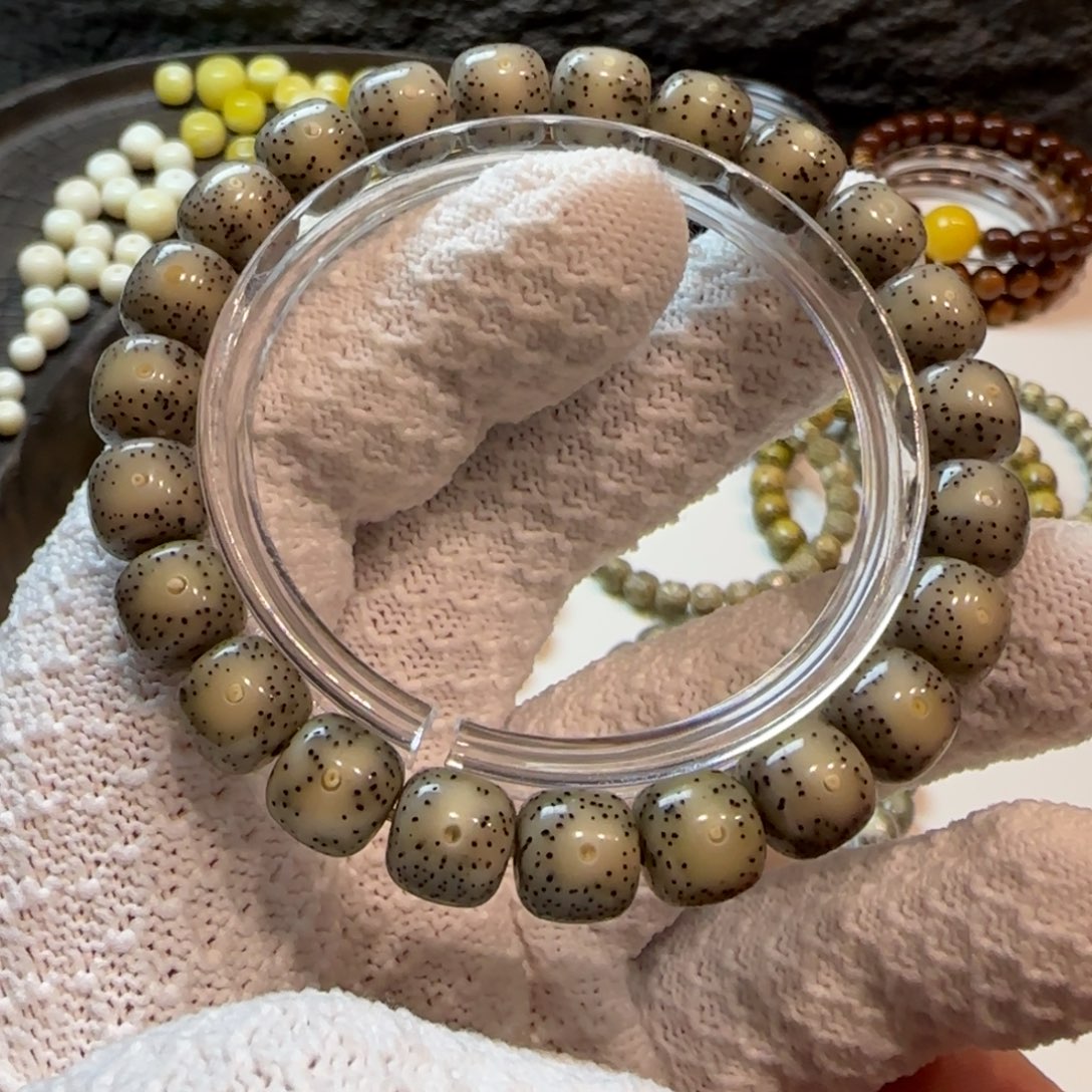 糯冰小细星10/9星月菩提石玉料单圈