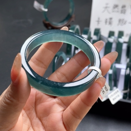 翡翠手镯未镶嵌54尺寸