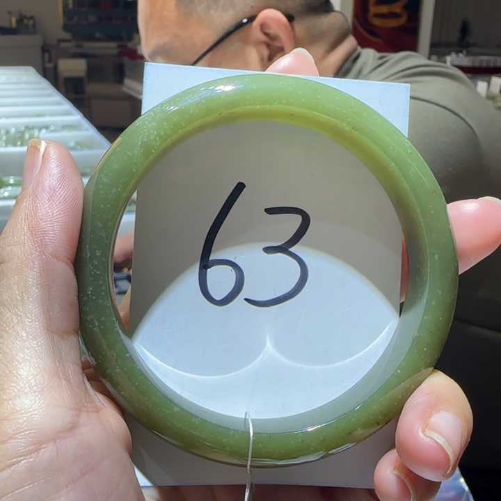 和田玉未镶嵌手镯800