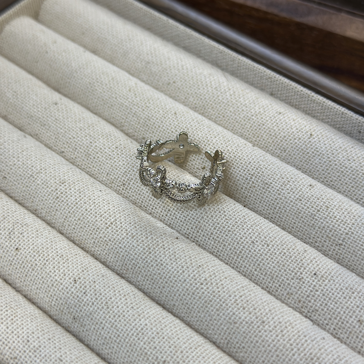 F904浅太金色蕾丝十字花花克克闪闪活口戒指-发夹