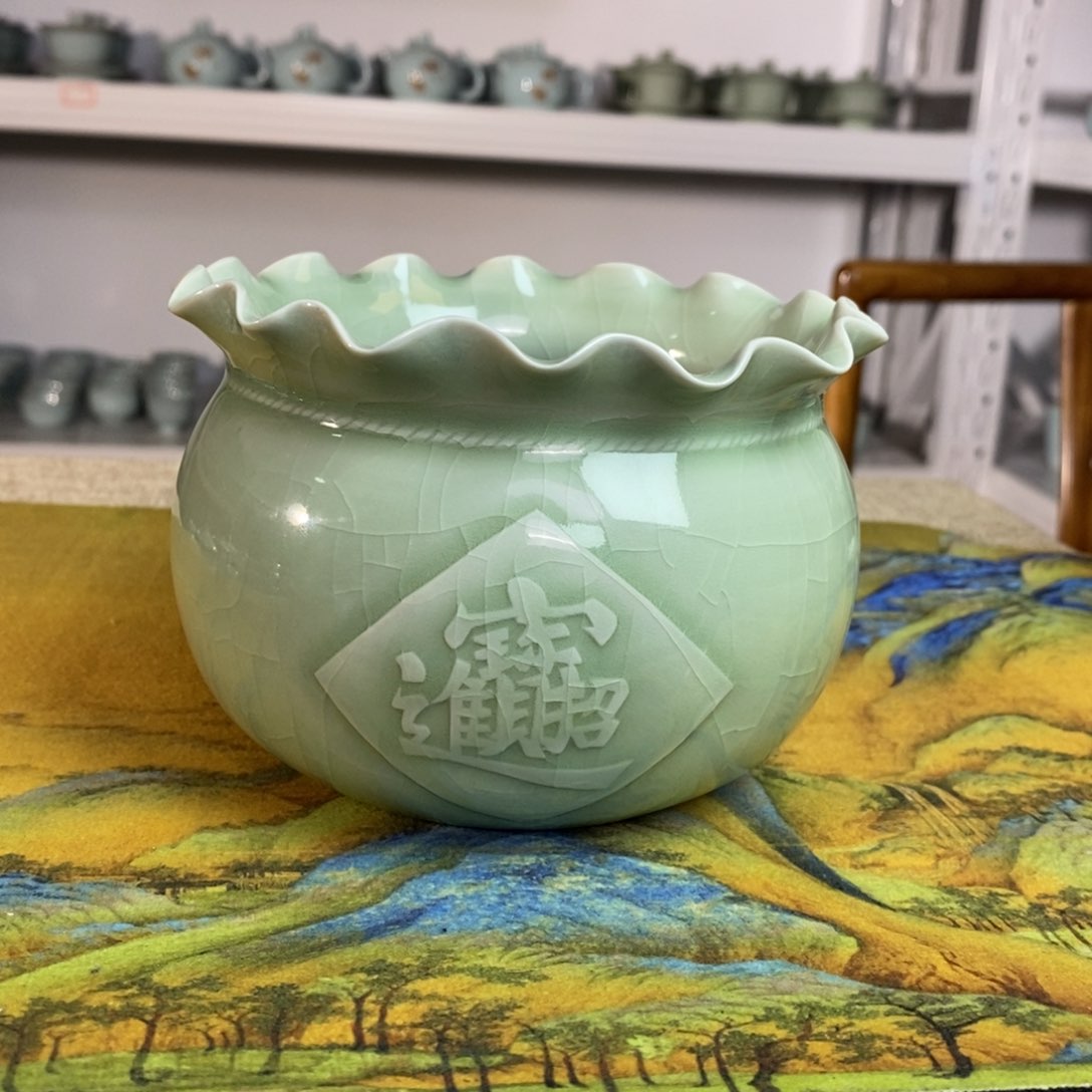 【闪购商品】豆绿聚宝盆微微瑕。。。。。。