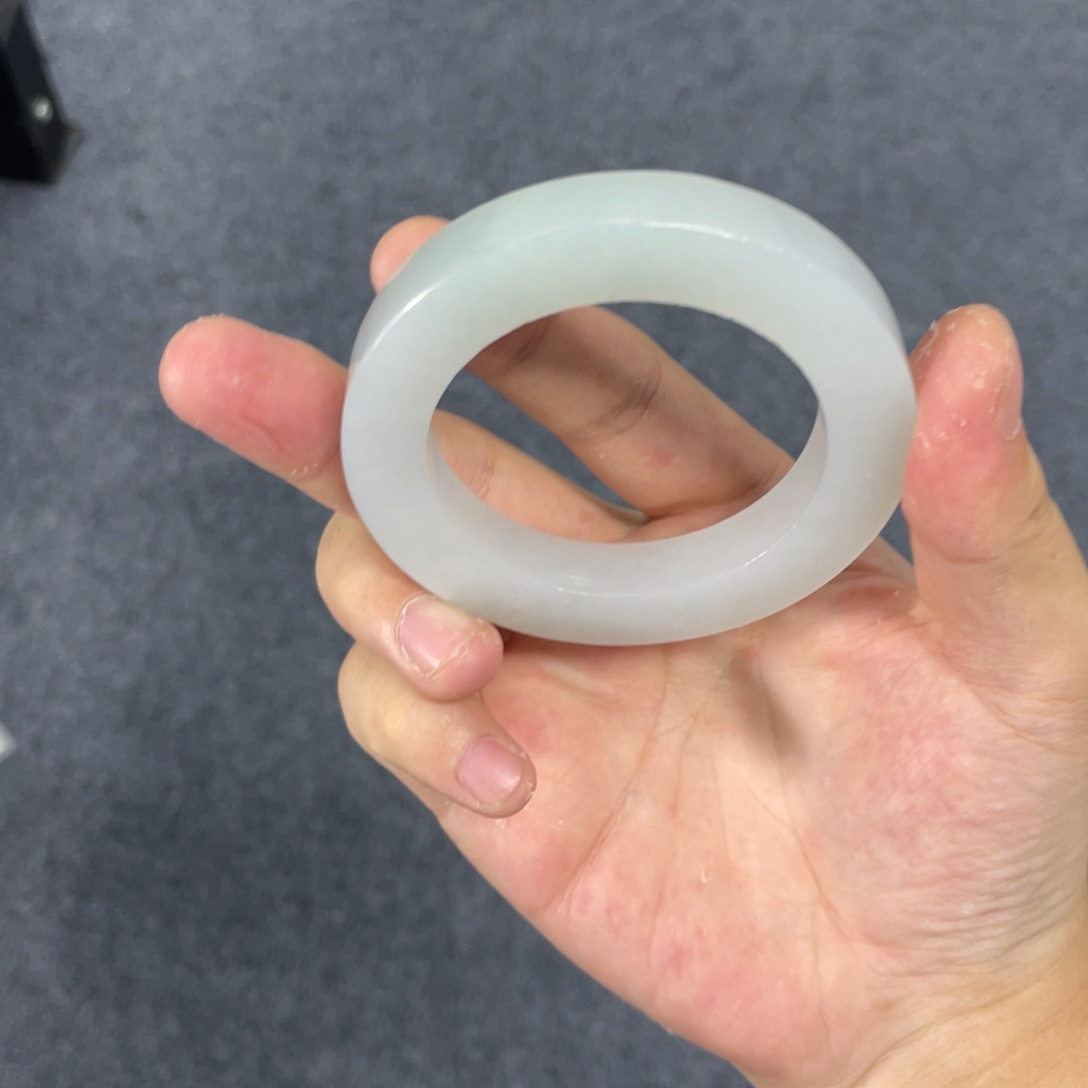 小***扬翡翠未镶嵌耳饰翡翠