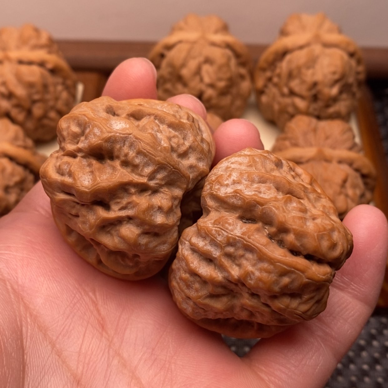 【闪购商品】把件文玩核桃边41左右