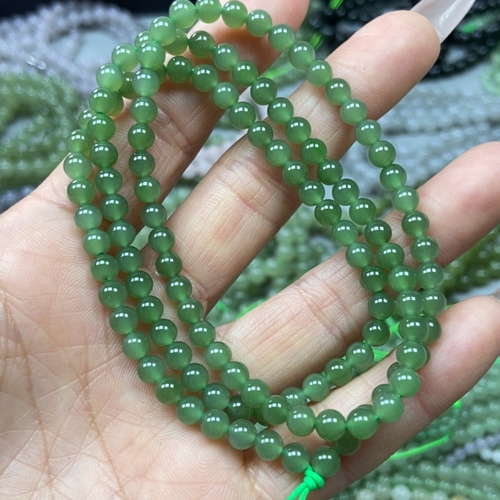 和田玉颈饰未镶嵌5