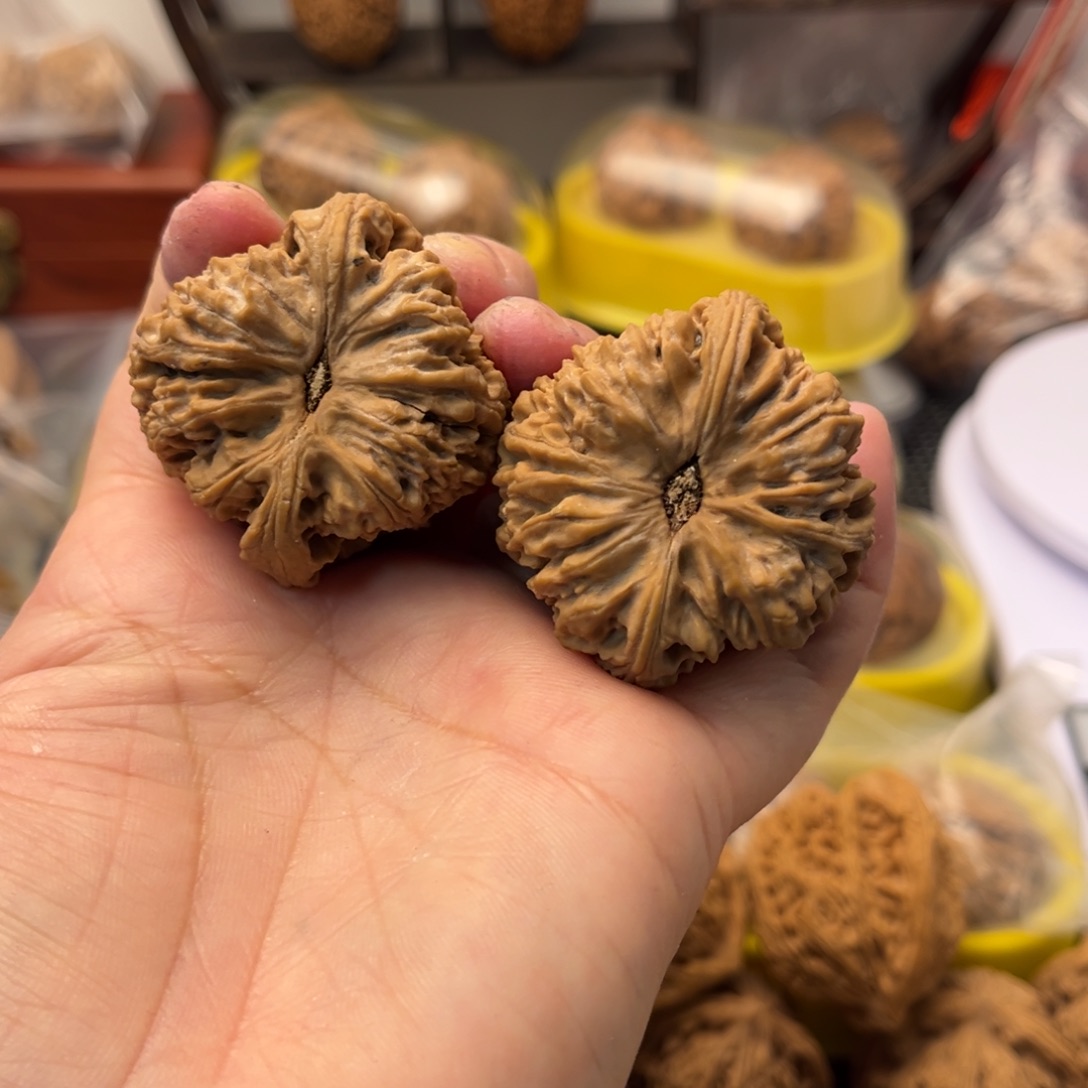 文玩核桃吊坠S*南疆石