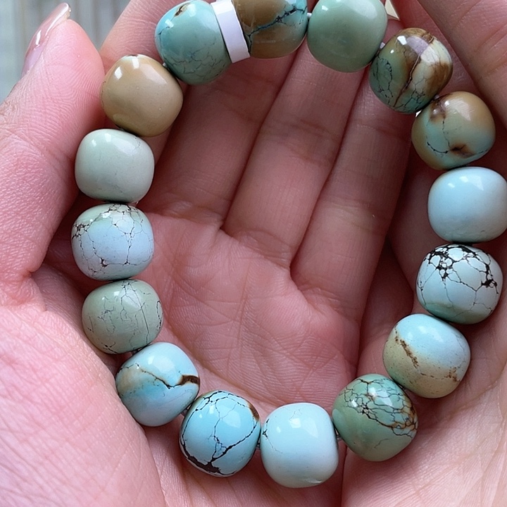 未镶嵌绿松石珠宝奇石