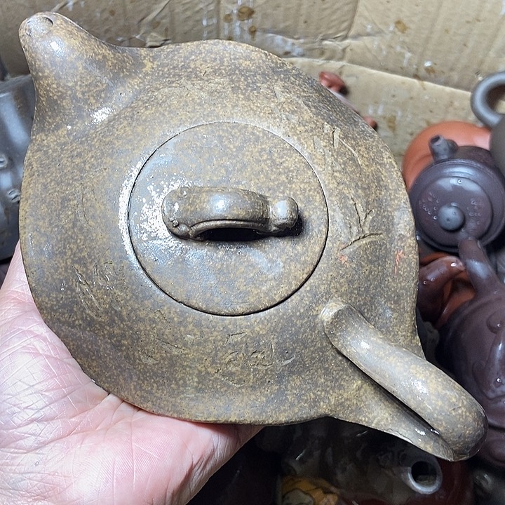 手工制作宜兴紫砂茶壶