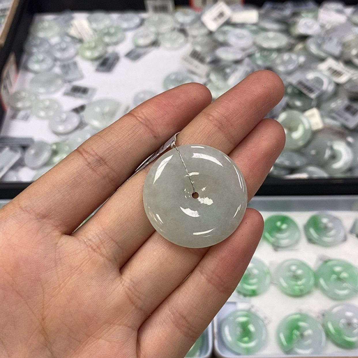 【闪购商品】翡翠颈饰未镶嵌平安扣