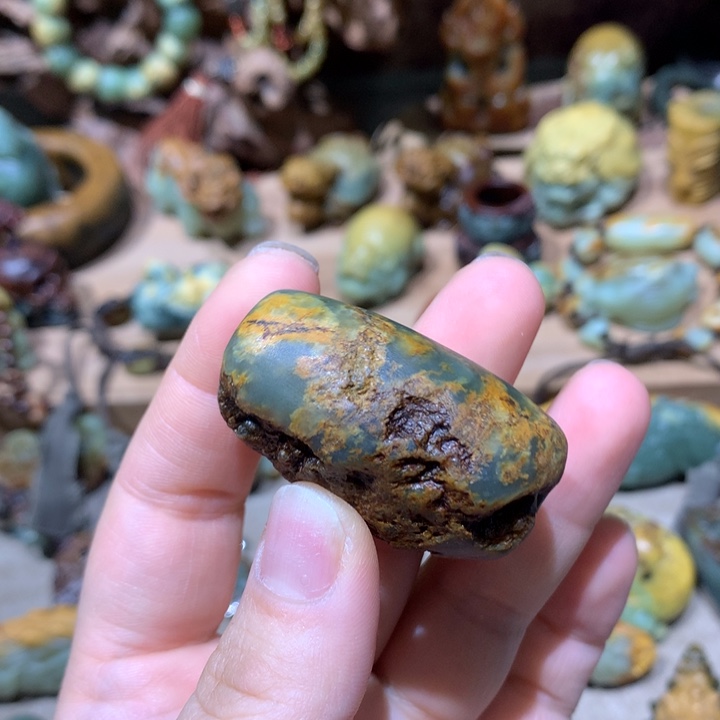 未镶嵌岫岩河磨玉（透闪石质玉）把件?***?