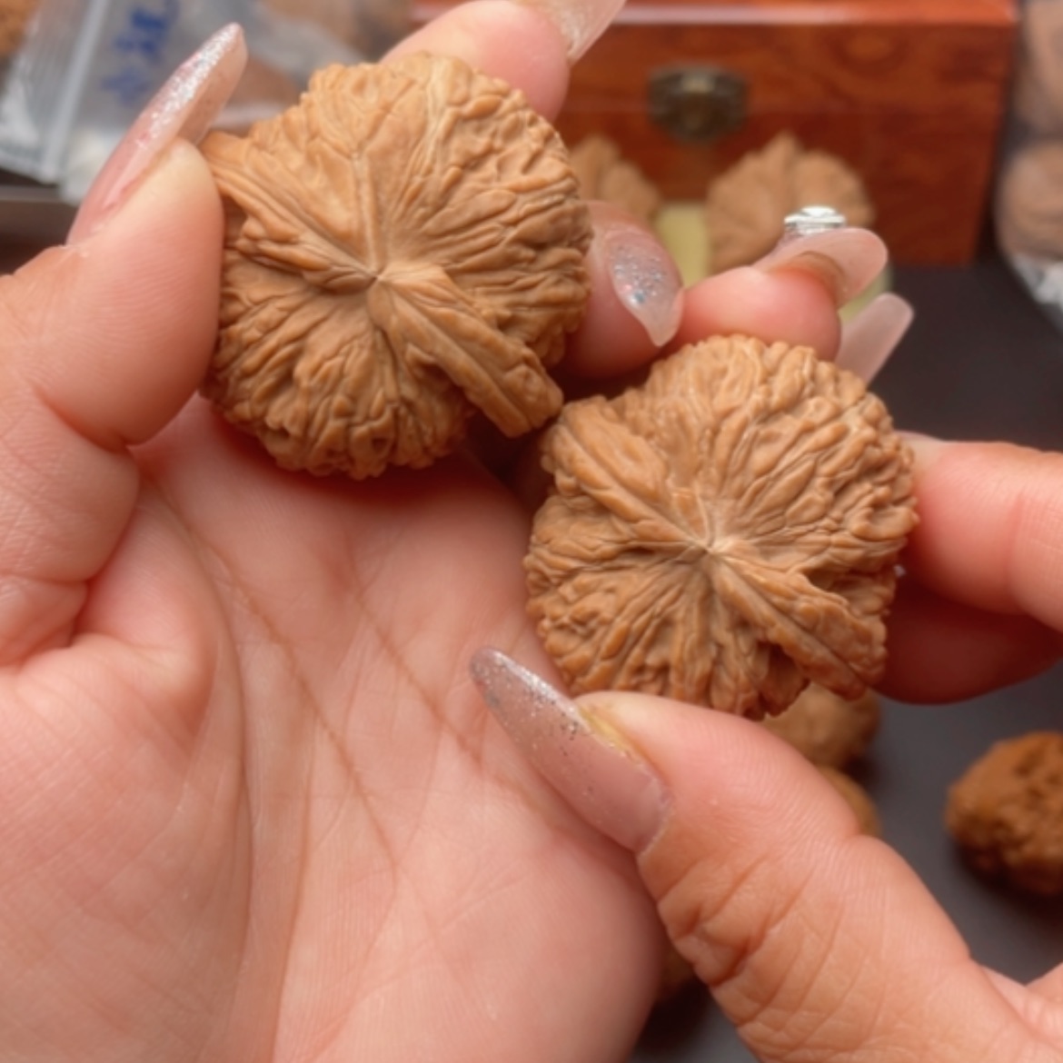 【闪购商品】猴头核桃吊坠门白43尺