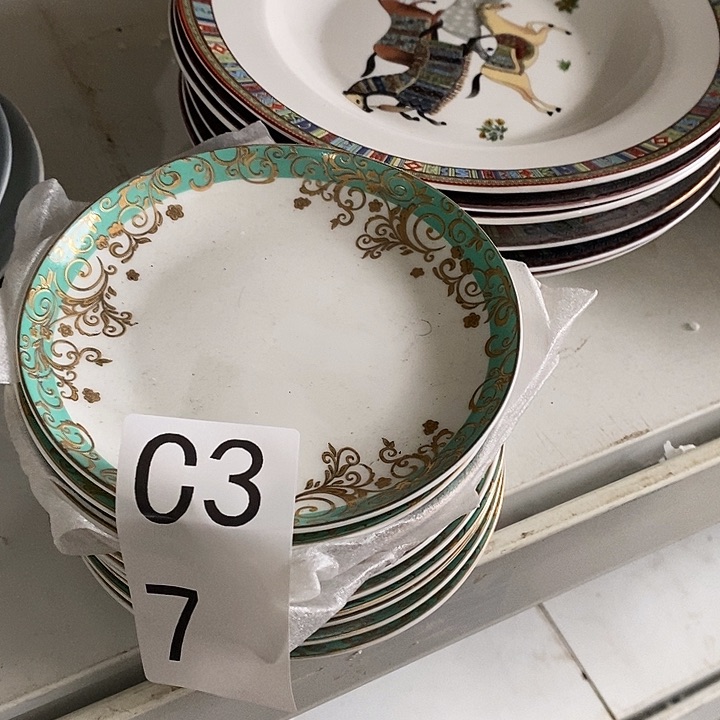 瓷11个五寸味碟c37