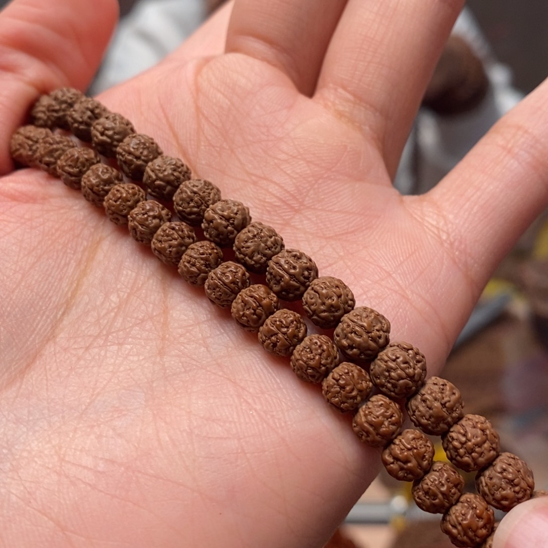 守***谦菩提籽类盘龙卡6 108