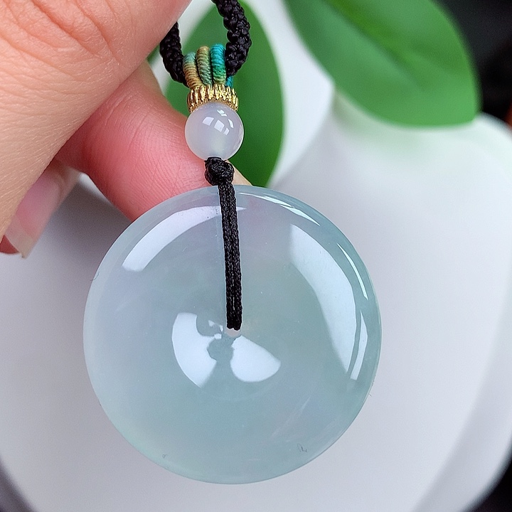 颈饰未镶嵌翡翠平安扣 30.5x5.1mm