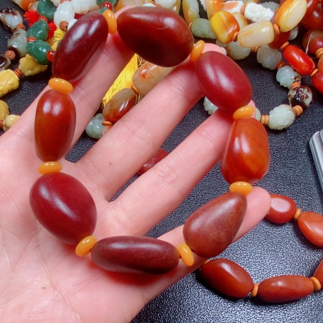 和田玉未镶嵌颈饰大**鸿