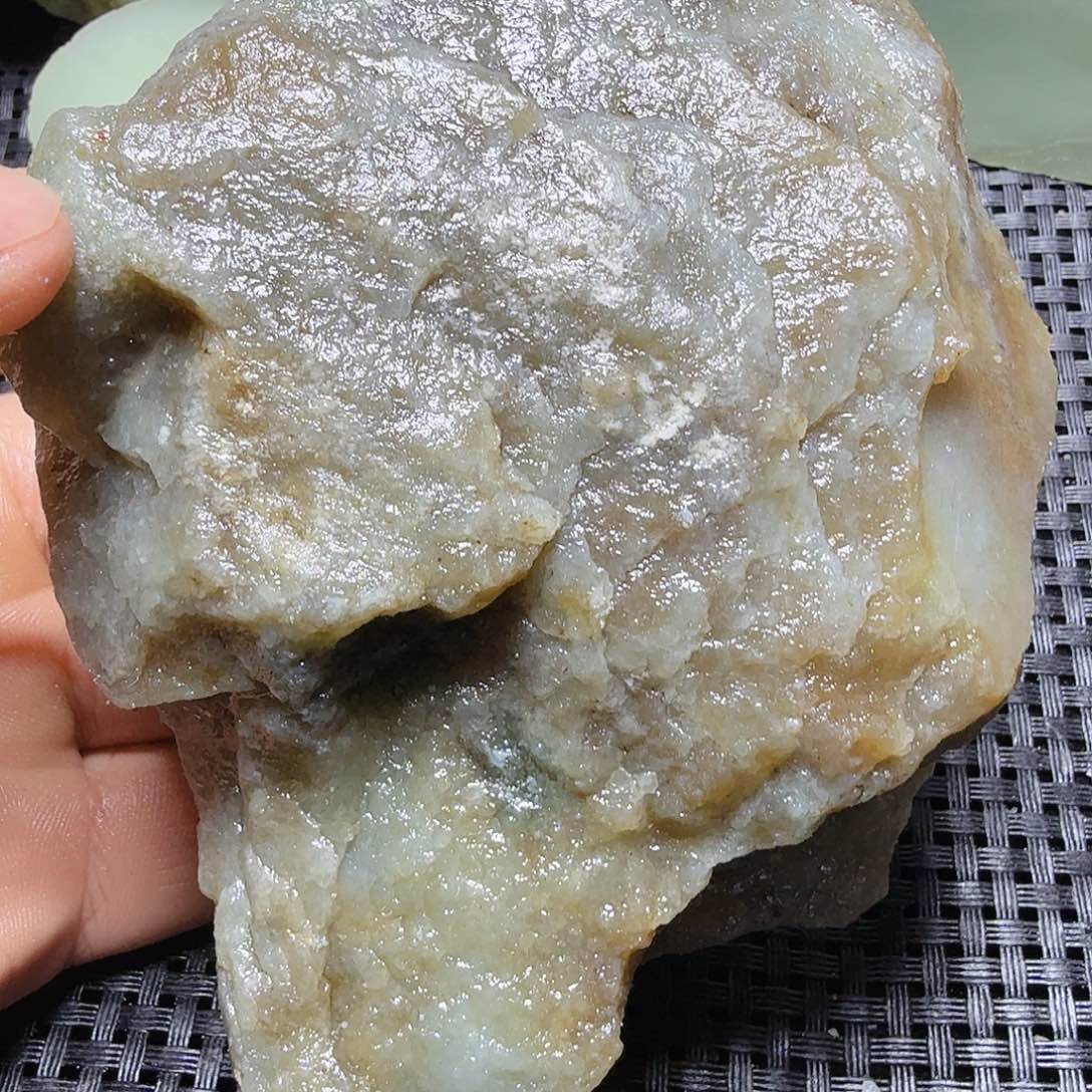 和田玉（糖玉）未镶嵌珠宝半成品