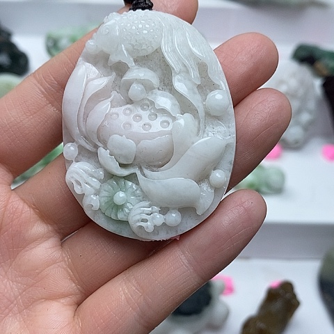 独山玉颈饰未镶嵌