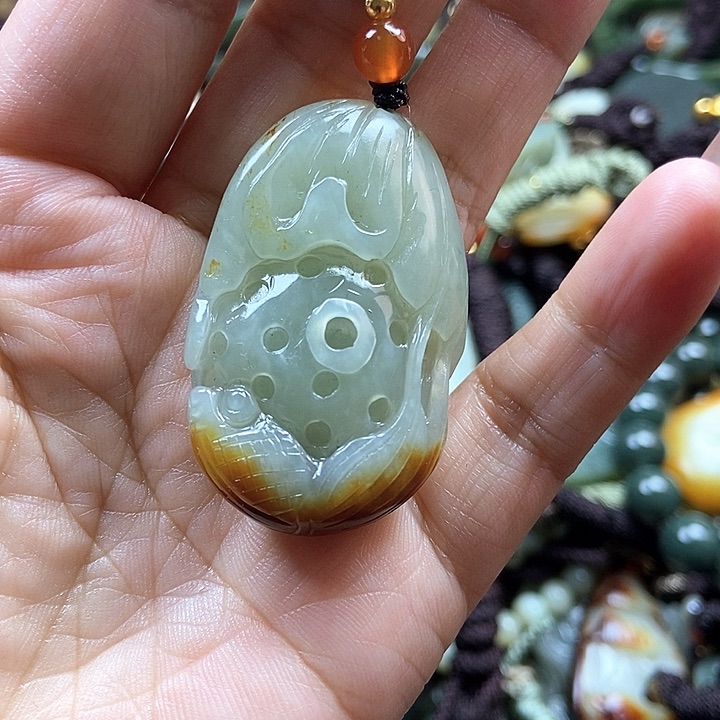 和田玉颈饰未镶嵌