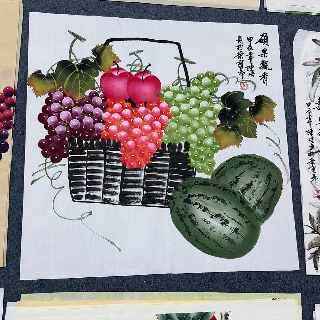 国画尺寸70X70手绘作品