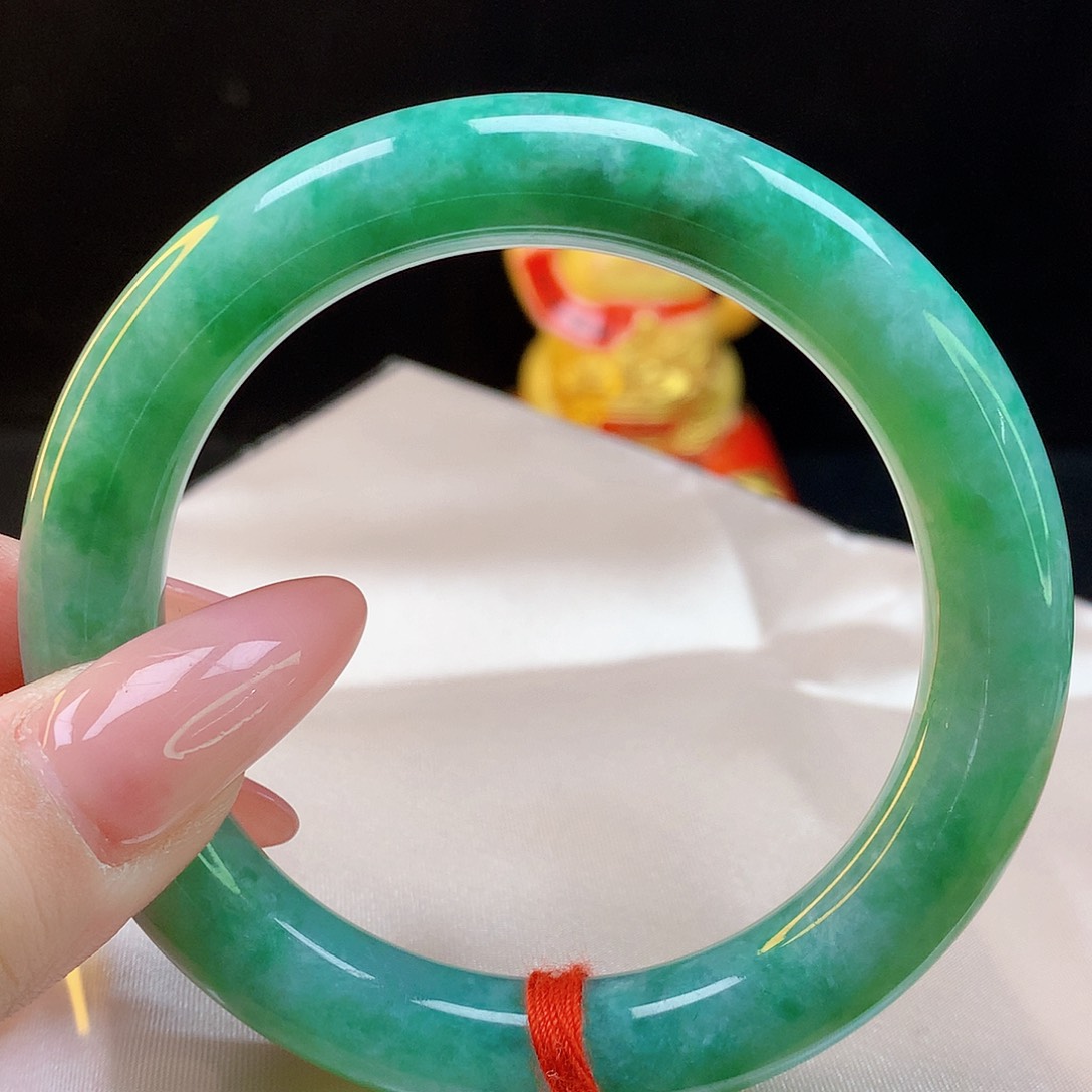 翡翠手镯未镶嵌天然翡翠2062