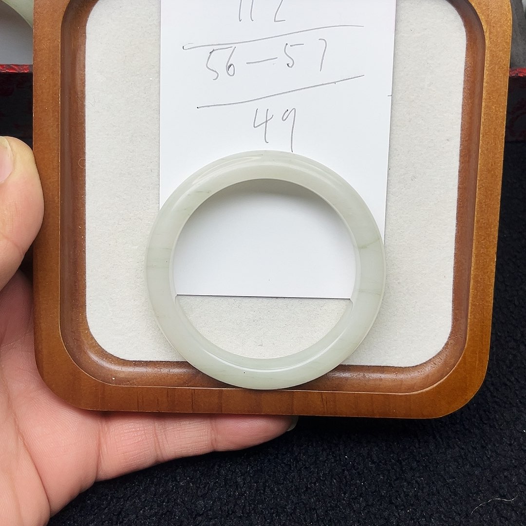 石英质玉未镶嵌手镯112