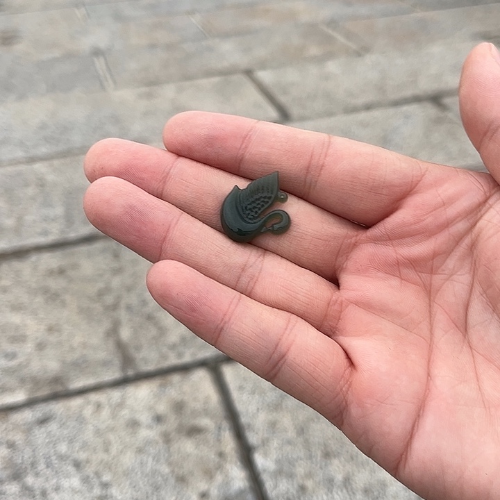 颈饰未镶嵌和田玉（糖玉）