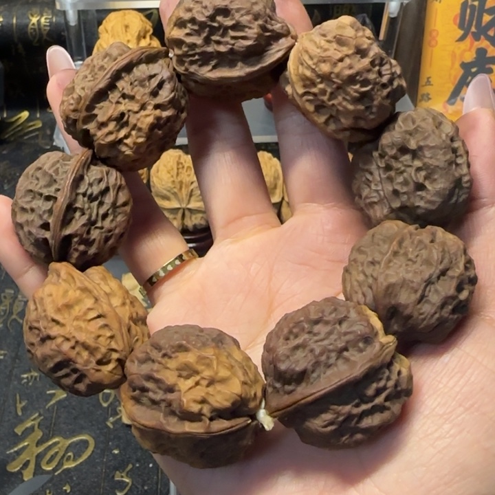 吊坠文玩核桃9籽领头羊手串