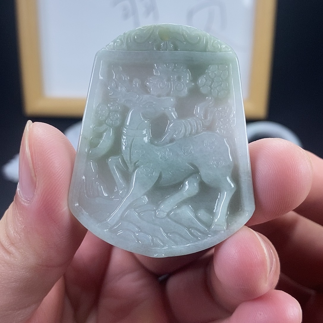 翡翠未镶嵌颈饰翡翠