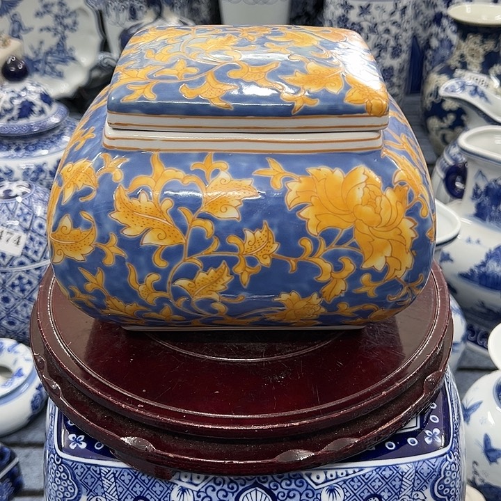 摆件青花瓷居家摆件，收纳盒，干果盒