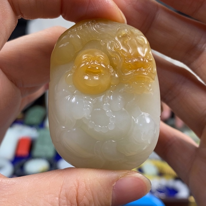 马***6和田玉未镶嵌颈饰