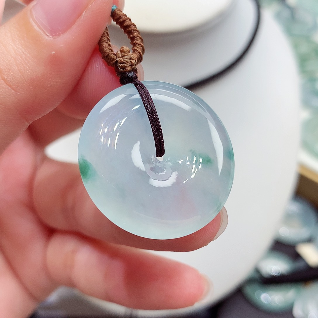 颈饰未镶嵌翡翠翡翠41，27/5.9