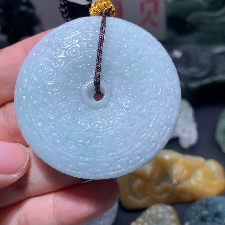 翡翠未镶嵌颈饰保真天然A货翡翠