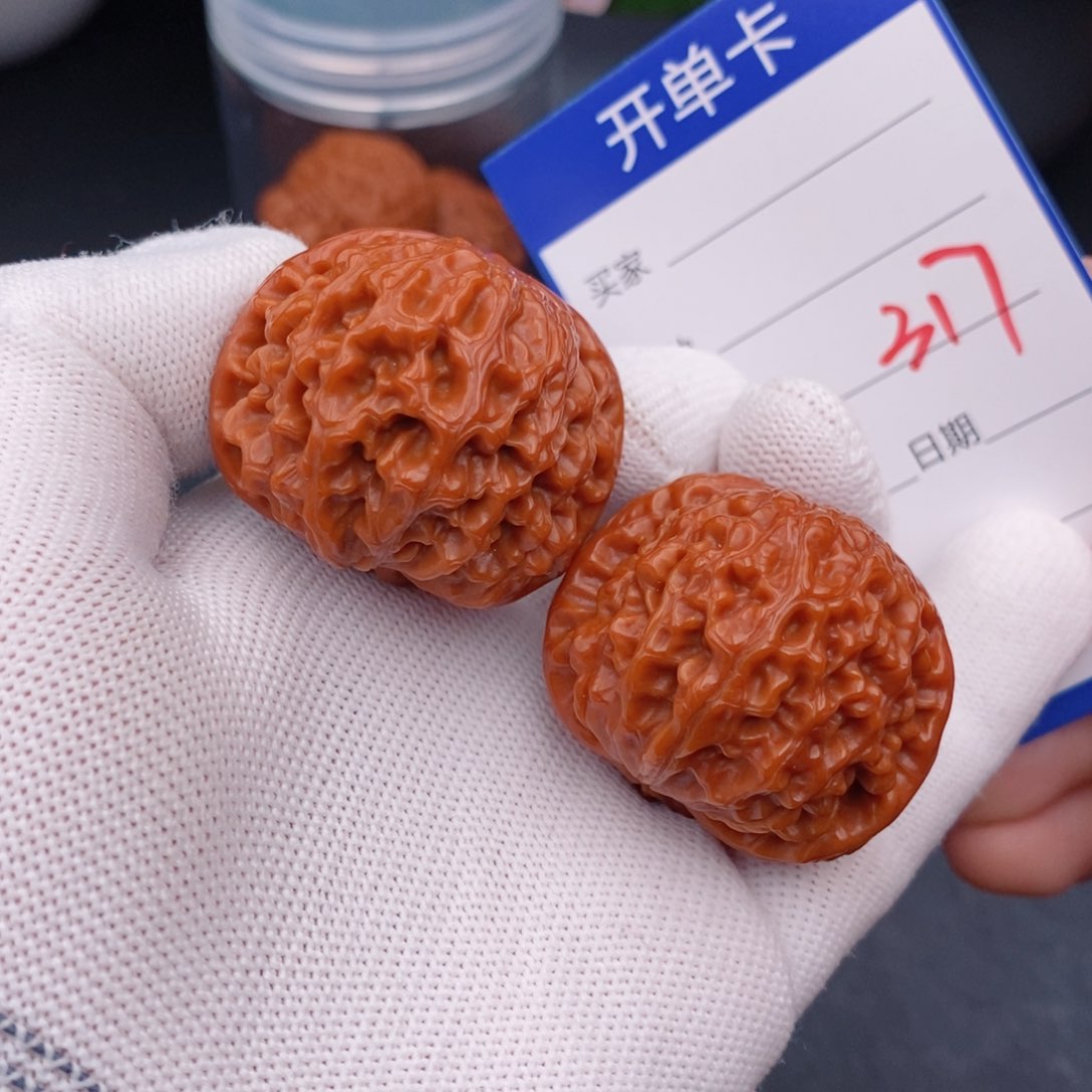 文玩核桃把件38龙眼317