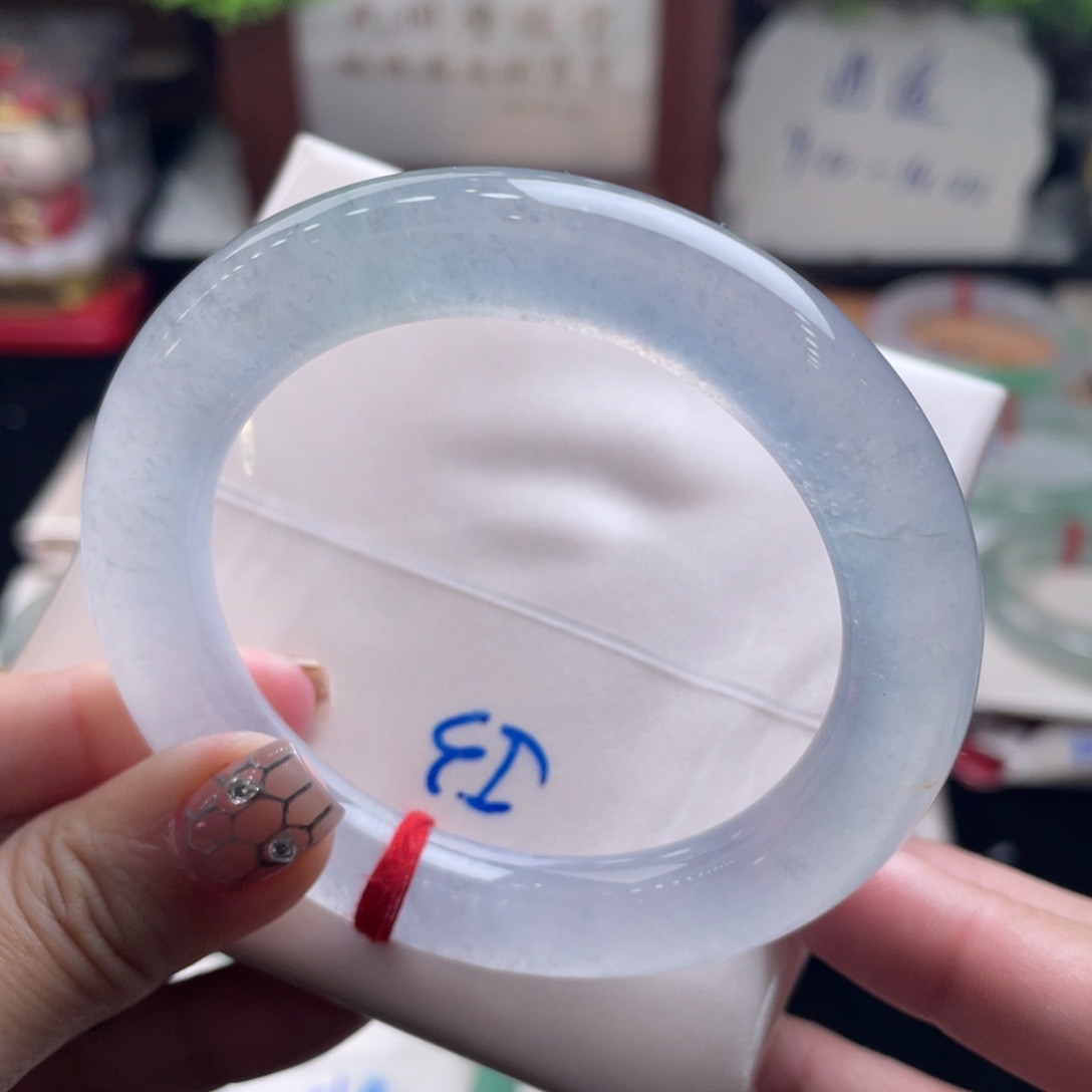 翡翠未镶嵌手镯52.8冰块 毕业