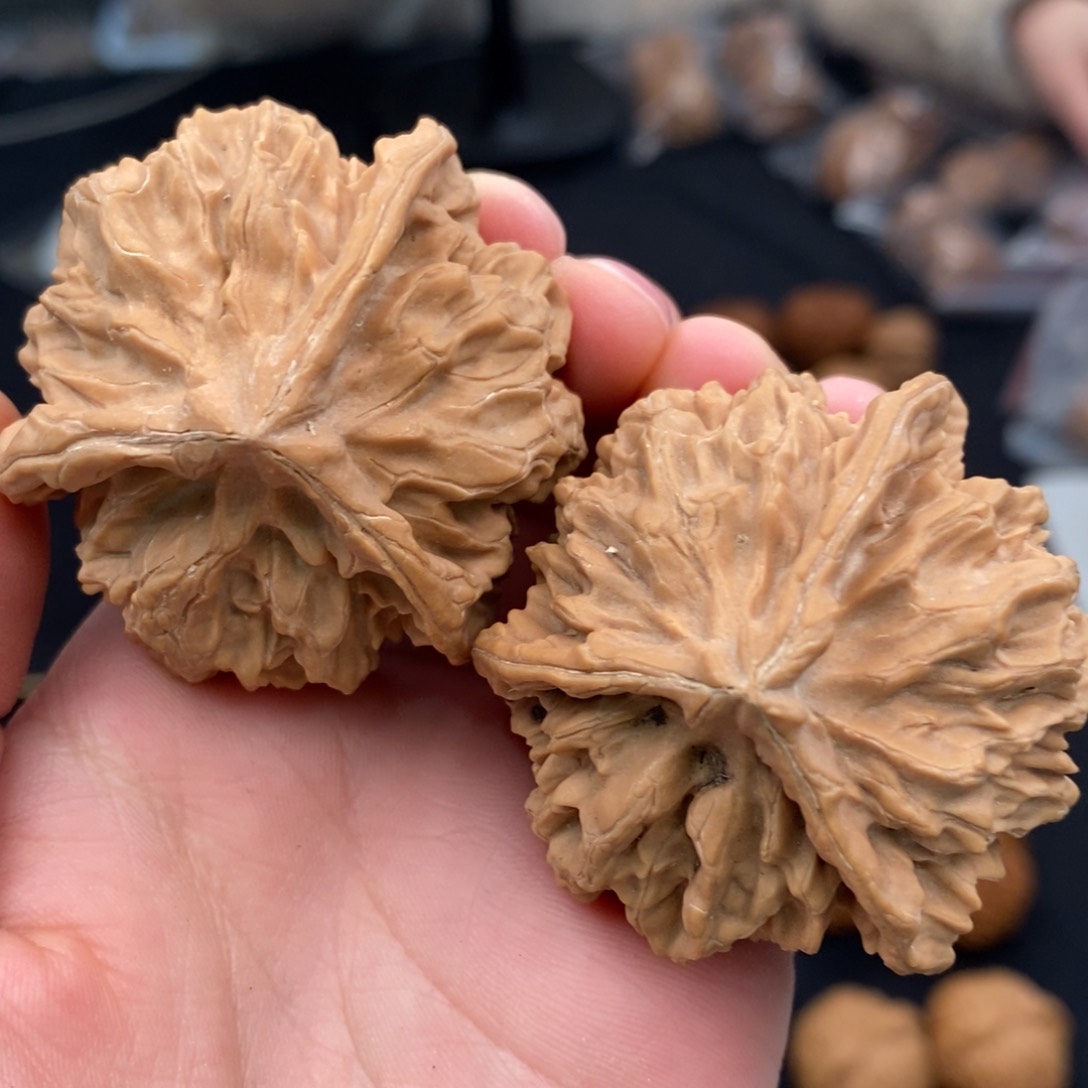 文玩核桃把件我**身48帝王三棱