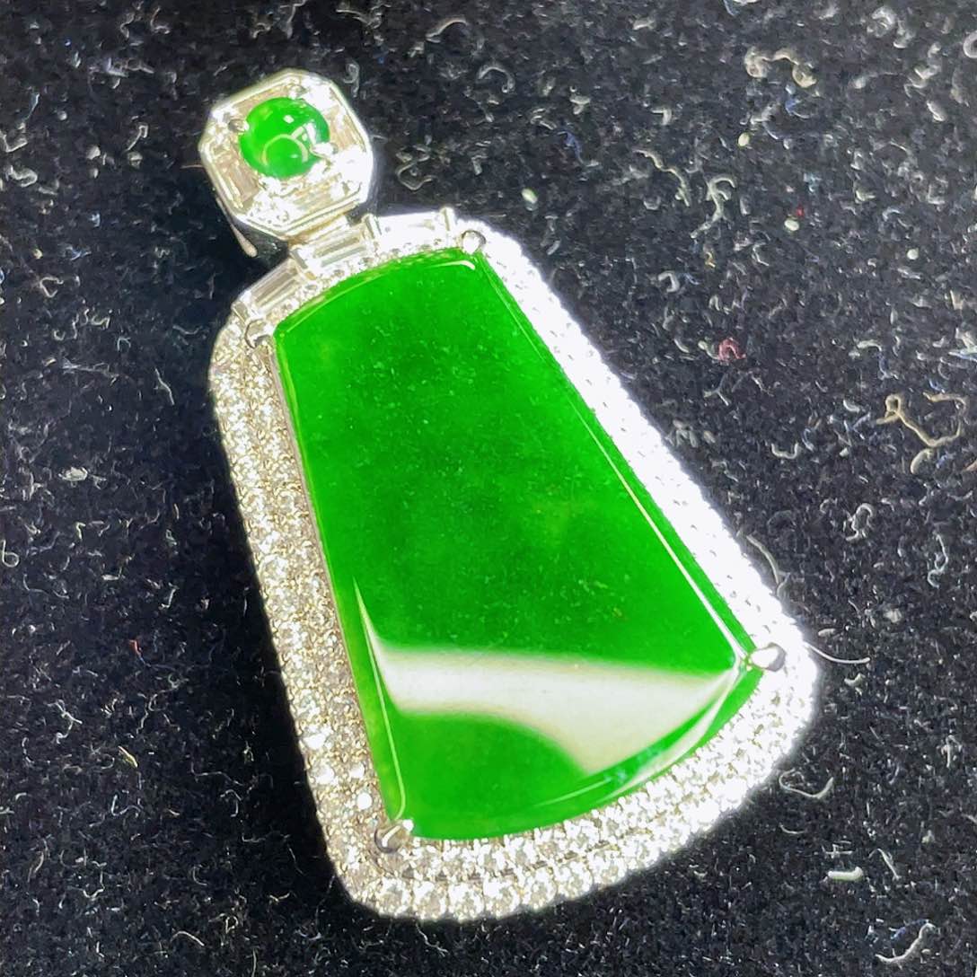 翡翠吊坠(不含链)未镶嵌