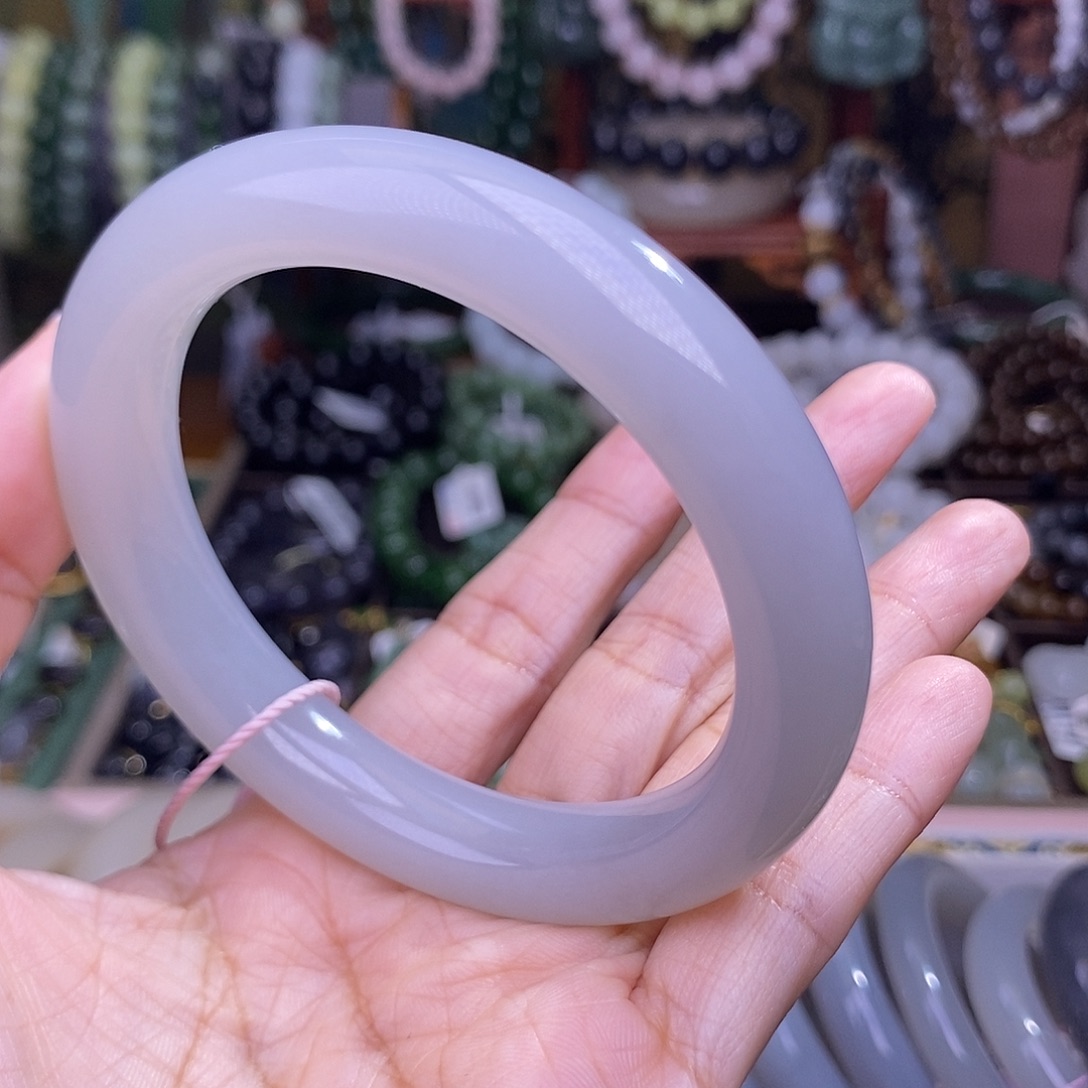 和田玉未镶嵌颈饰55.8 浓烟紫脂膏级手镯清货价