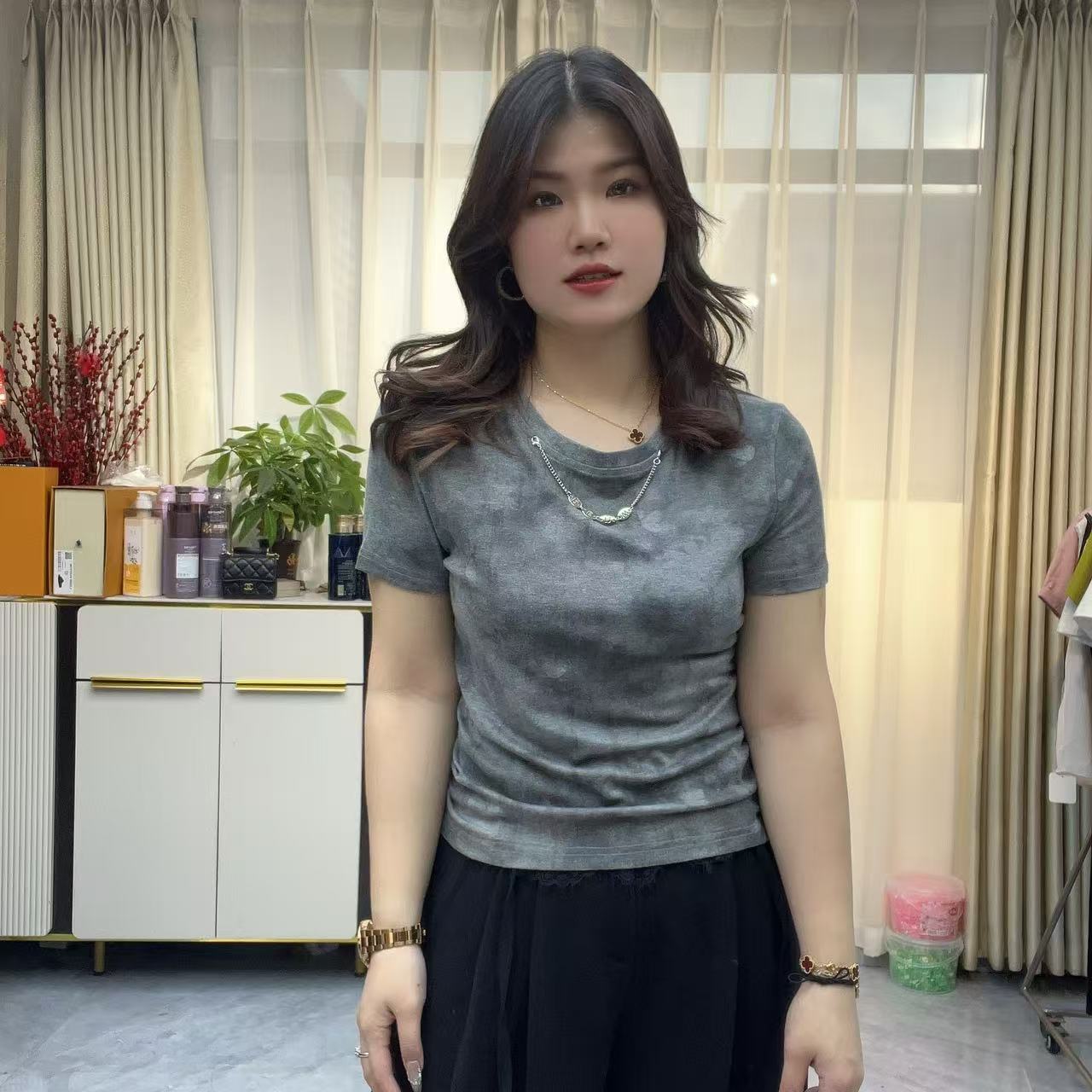 小鑫肝@现货浮力扎染风装饰链修身时尚百搭T恤 6702