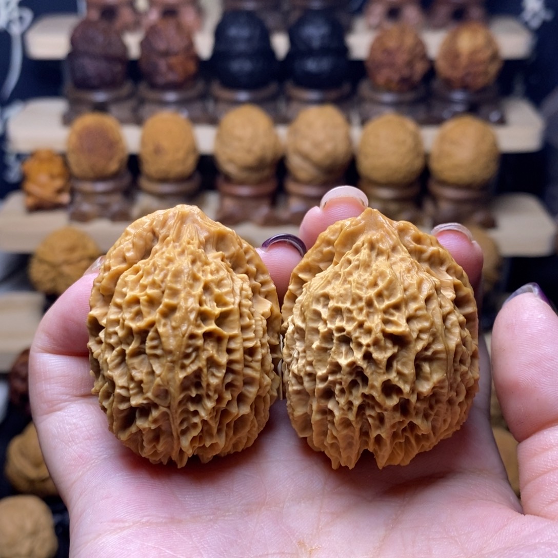 文玩核桃把件Z粗筋真龙1……………