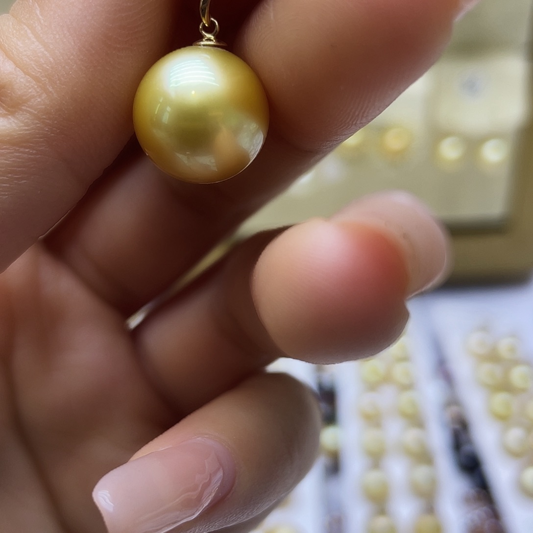 海水珍珠18K金镶嵌颈饰