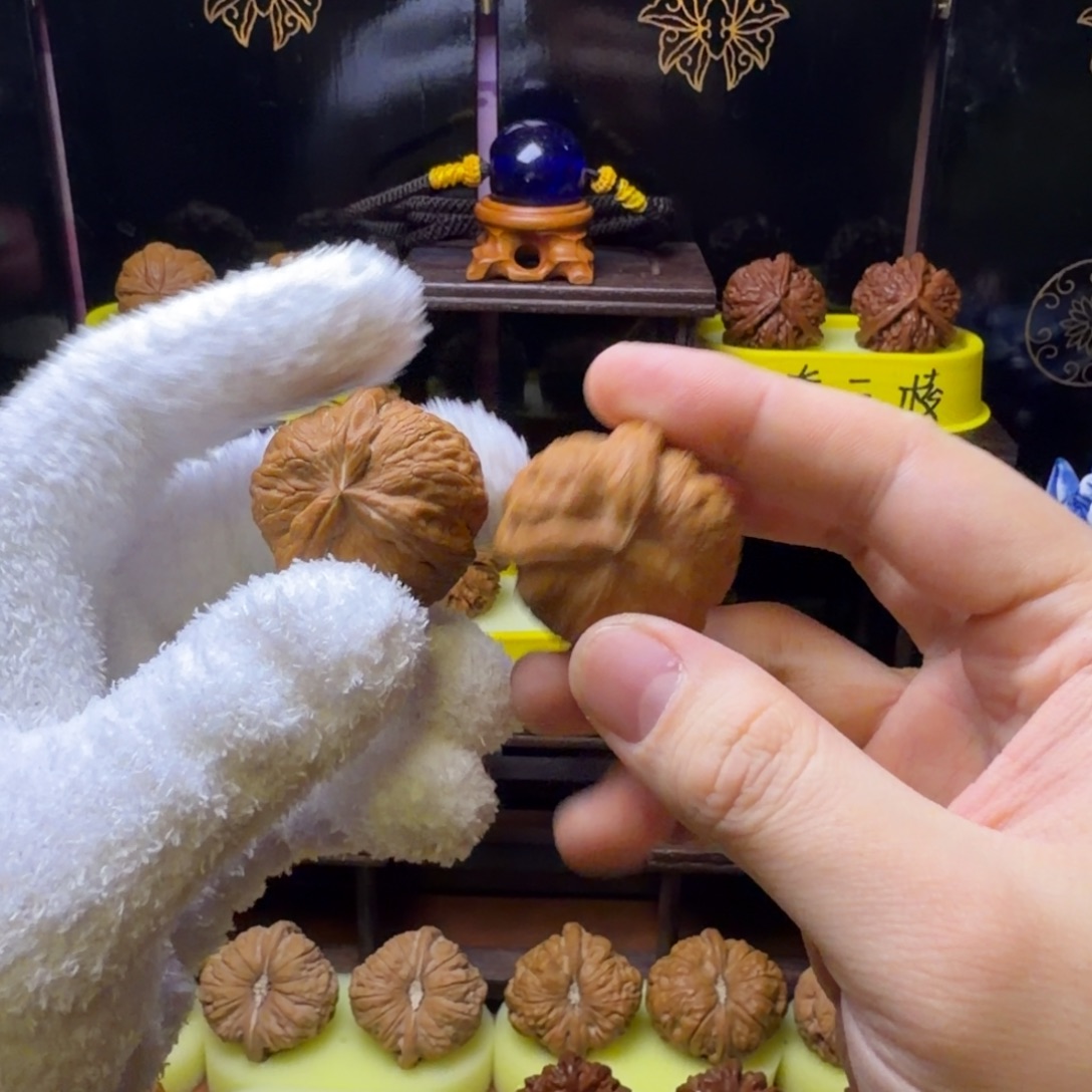 大***乐吊坠文玩核桃元宝三棱