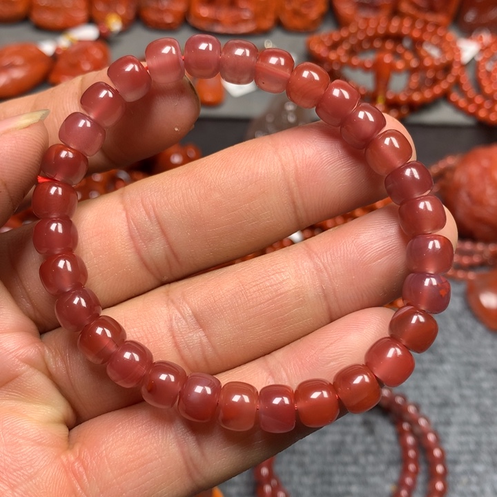 南红玛瑙手串未镶嵌7+m m