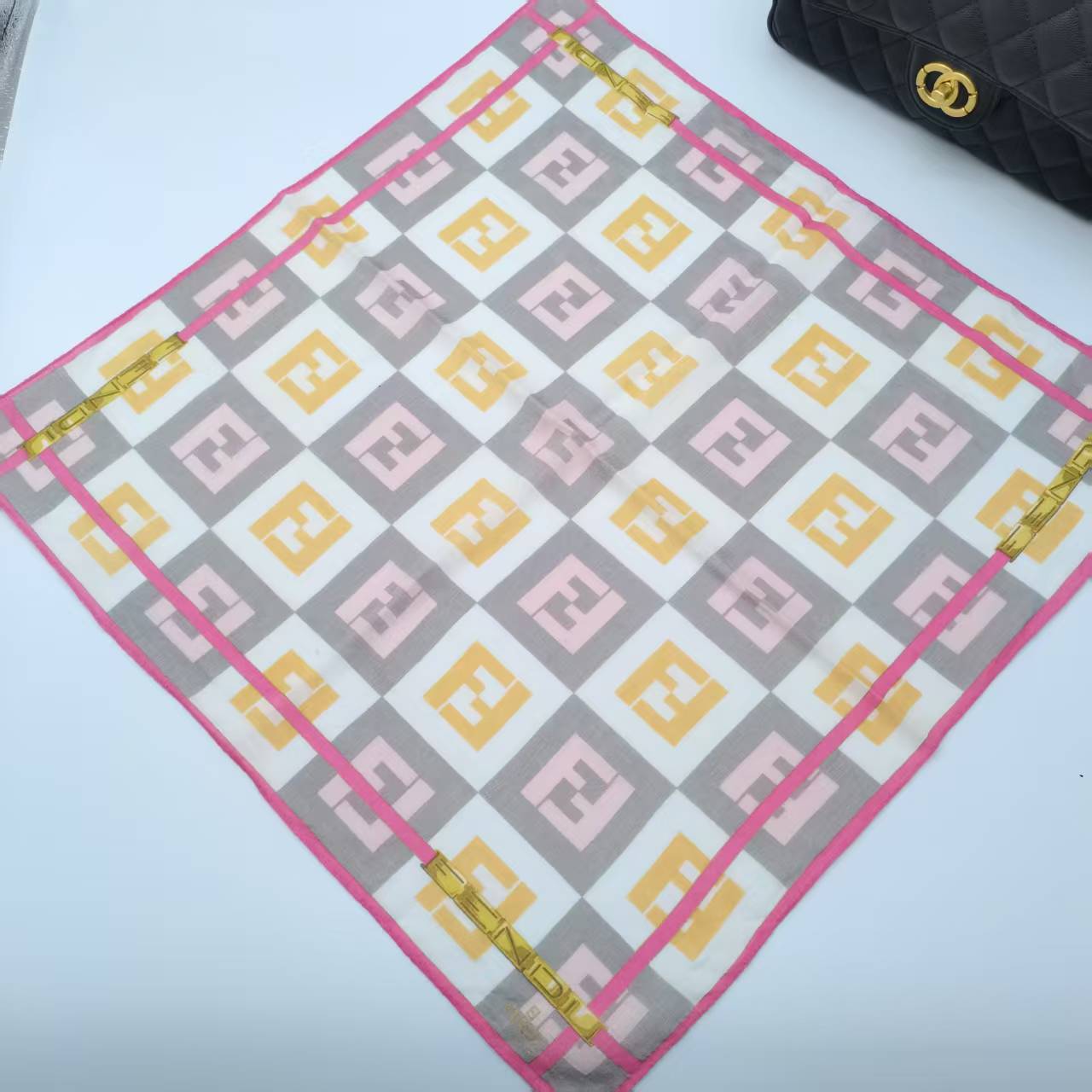 99新 FENDI/芬迪 海囤/芬迪/丝巾/yy07628