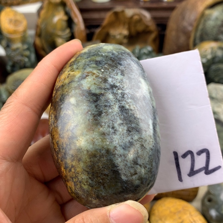 岫岩河磨玉（透闪石质玉）未镶嵌珠宝奇石