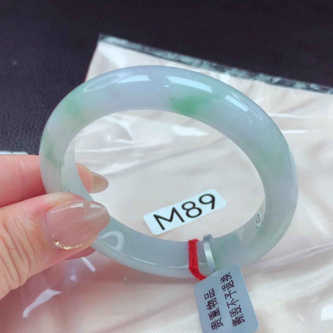 翡翠手镯未镶嵌手镯88