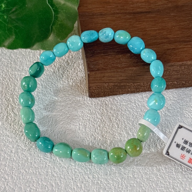 1680天然绿松石糖豆素圈6.5mm左右，含签重约10.7g