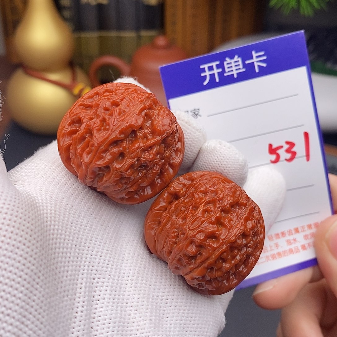 文玩核桃把件37血麒麟531