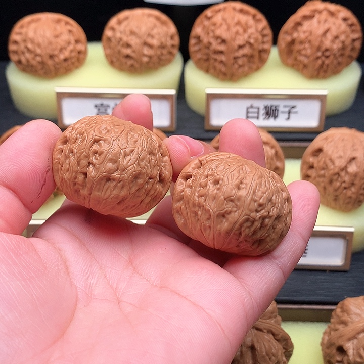 吊坠文玩核桃28号铁锤37