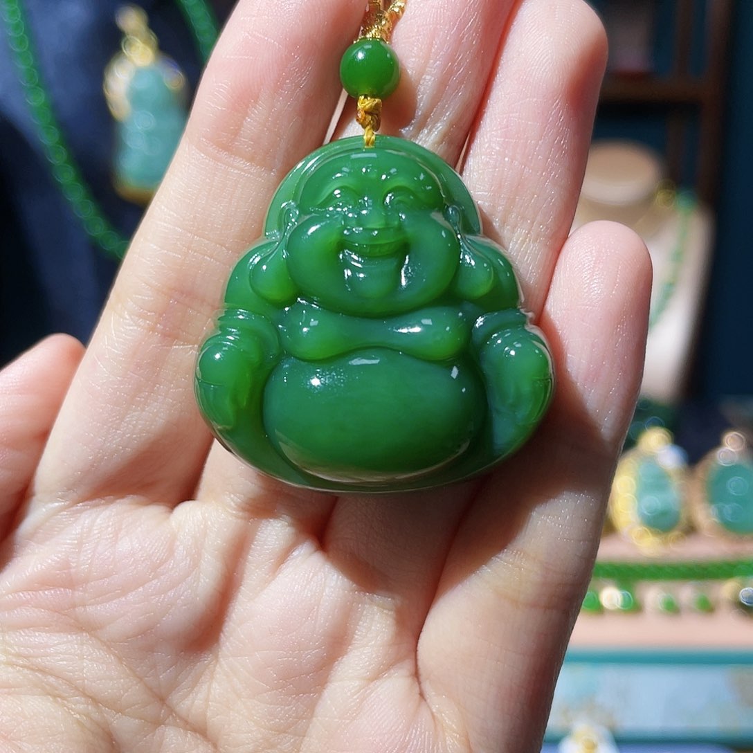 和田玉（碧玉）18K金镶嵌颈饰