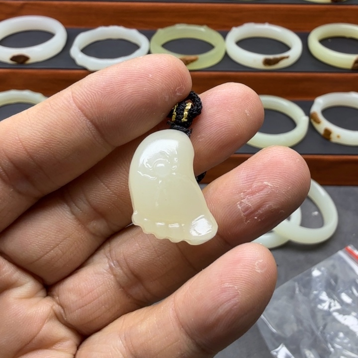嗯***吧玉黄口色知足常乐吊坠002