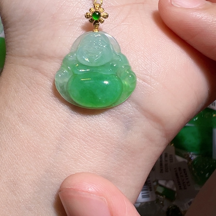 翡翠挂件18K金镶嵌翡翠